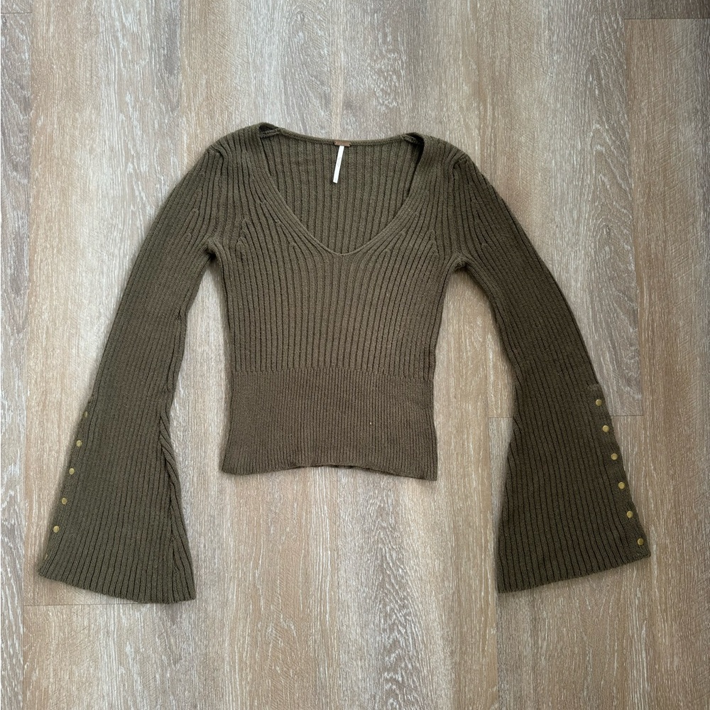 Free People Olive V-Neck Bell Sleeve Sweater Size Small